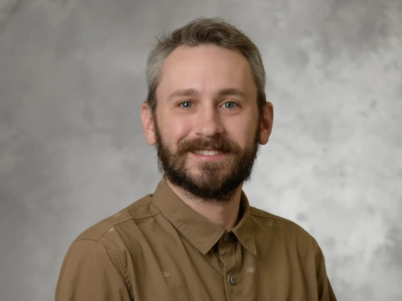 Faculty Andrew Bennett