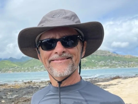 HAS Alumnus Phillip Fitzwater in Hawaii