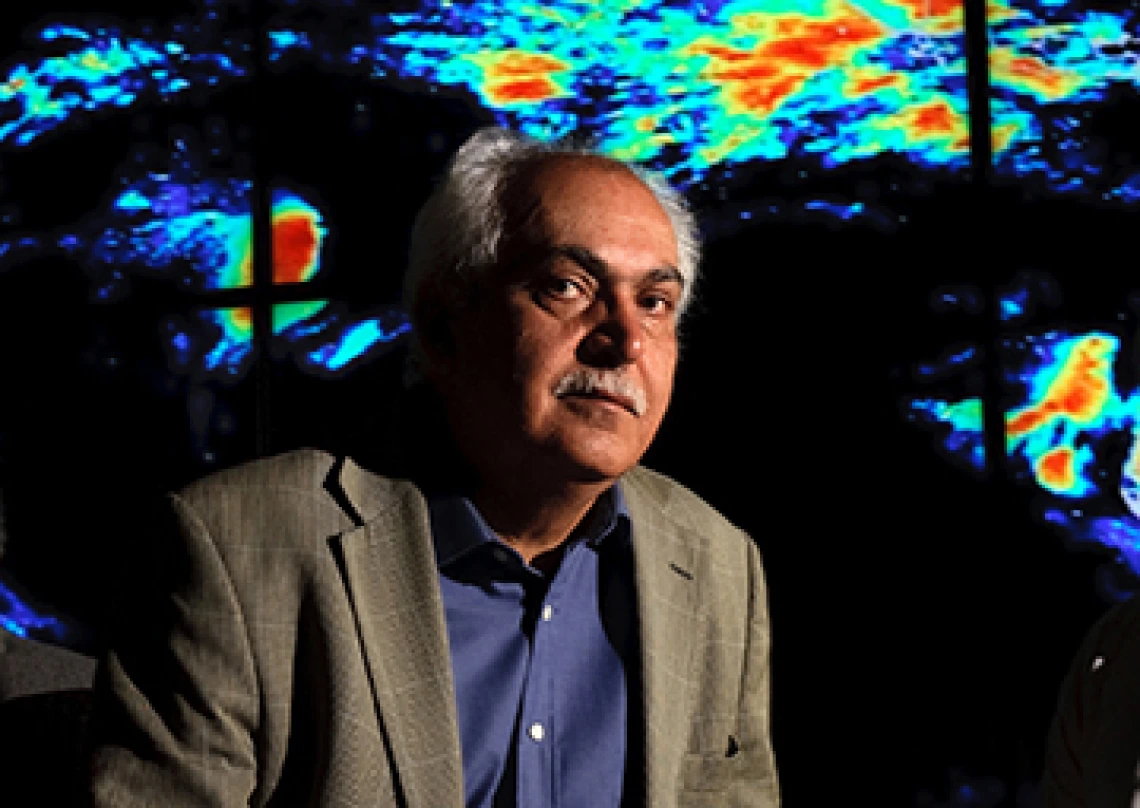 Soroosh Sorooshian Wins 2025 William Bowie Medal, AGU's Highest Honor